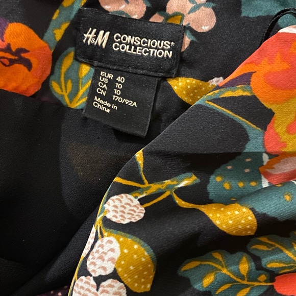 Floral dress - Picture 6 of 7